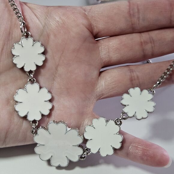 Silver Tone White Enamel Floral Necklace - Picture 1 of 13